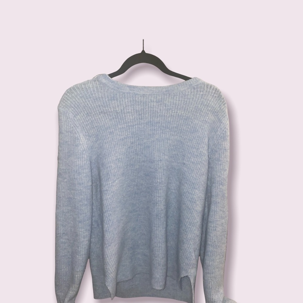 Old navy sweater